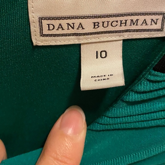 ☘️ Dana Buchman green and black dress. Lined and very well made. - Picture 13 of 13